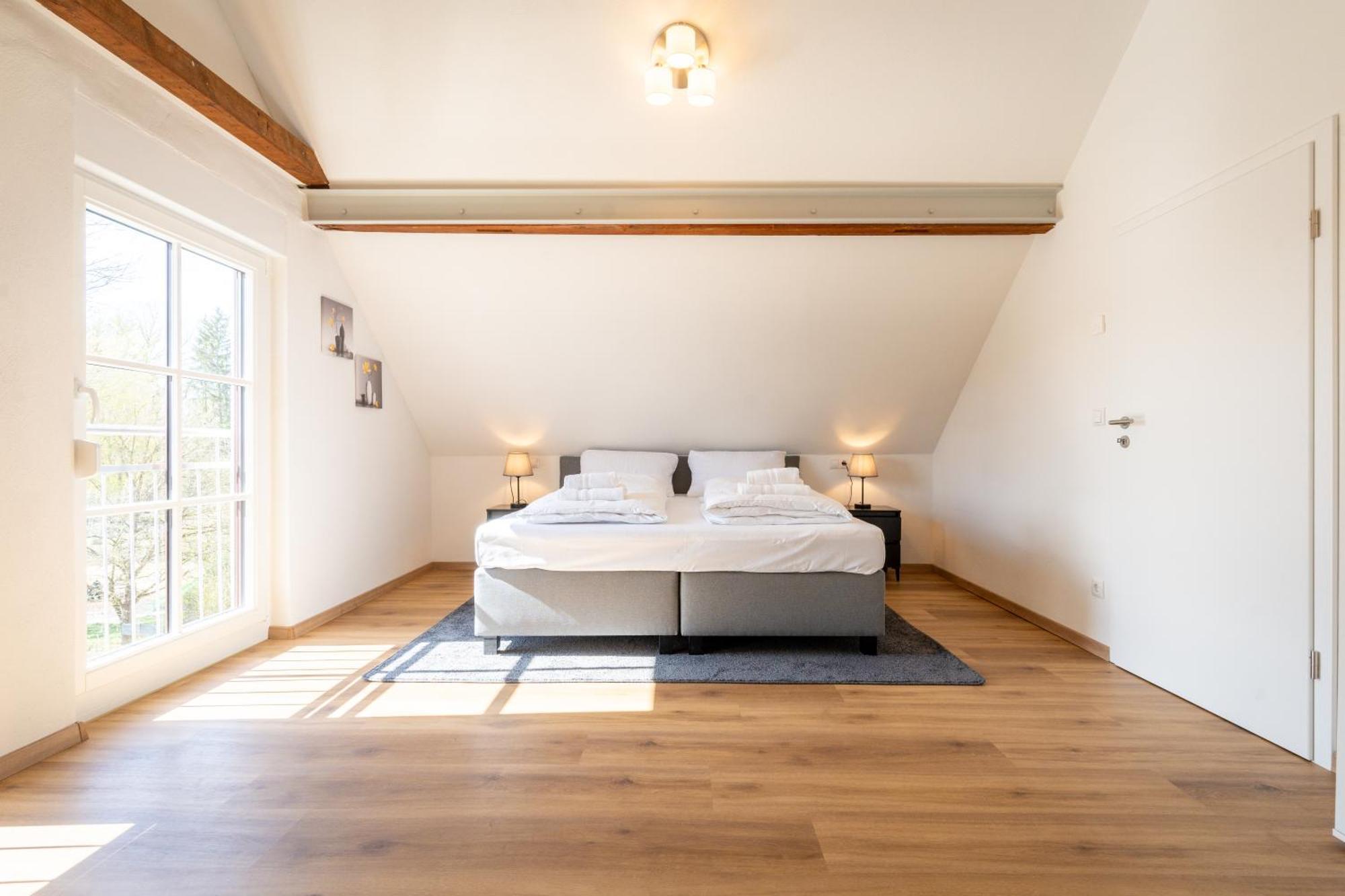 Ibm I Bertrandt I Kueche I 6 Per. Apartment Ehningen ภายนอก รูปภาพ